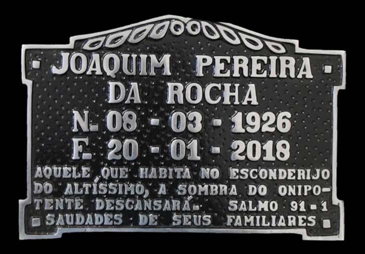 #101 -  Placa para cemitério 20x30 decorada modelo casinha com  mensagem personalizada.