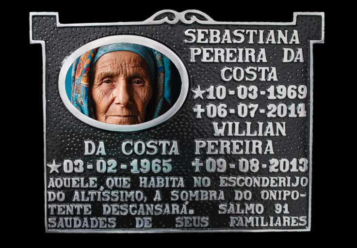 #104 - Placa para cemitério 30x40 cm modelo decorada com 9x15 oval para duas pessoas  com mensagem personalizada.